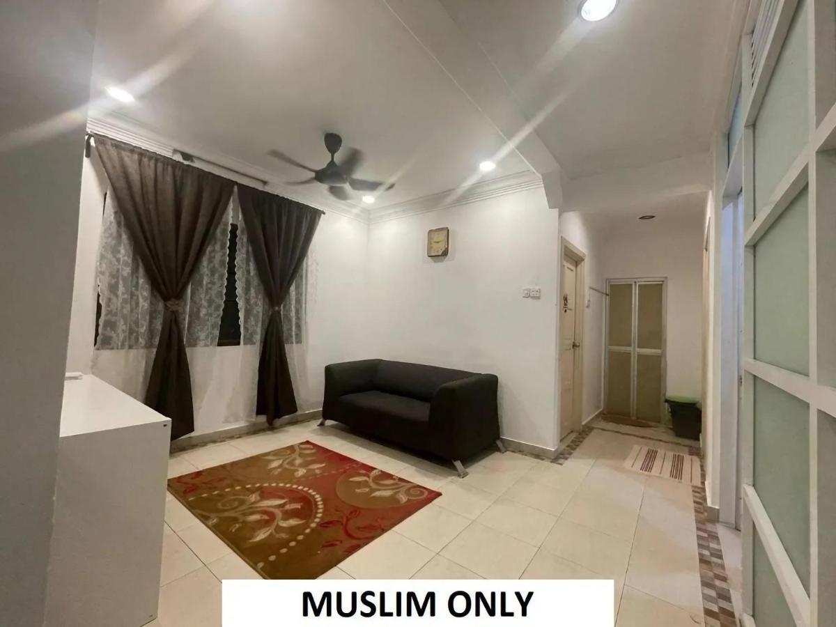 Homestay Laman Nuri, Kota Damansara Petaling Jaya Zewnętrze zdjęcie